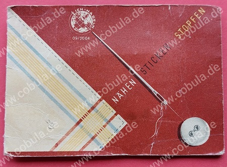 Alte Nadelmappe mit Nadeln Vintage