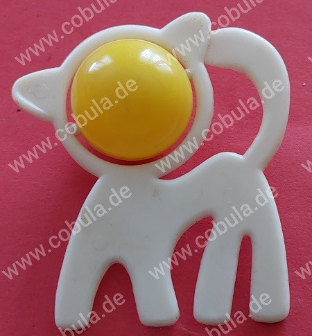 DDR Babyrassel Vintage Motiv Katze mit gelber Kugel