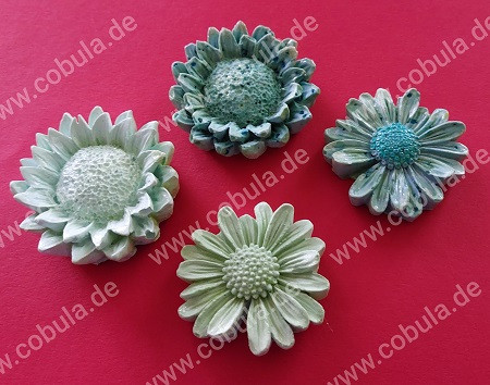 Handmade bei Familie Brummelbär 4 Blumen aus Gips ca. 6cm Farbe Türkis