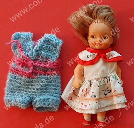DDR Püppchen mit Kleidchen und Hosenanzug ca. 14 cm Vintage